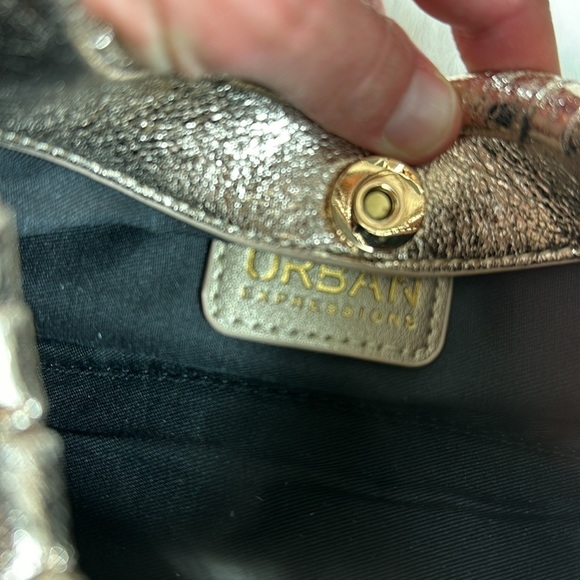 Urban Expressions Gold Stormi Crossbody Clutch Purse NWT - Picture 8 of 15